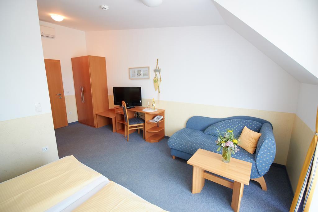 Hotel & Restaurant Seehof Podersdorf am See Εξωτερικό φωτογραφία